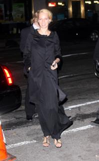 Uma Thurman feet photo thumbnail