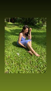 Parineeti Chopra feet photo thumbnail