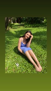 Parineeti Chopra feet photo thumbnail