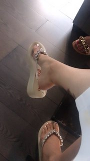 Alaine Crissiê feet photo thumbnail