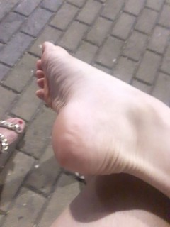 Alaine Crissiê feet photo thumbnail