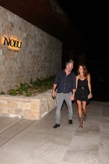 Brooke Burke feet photo thumbnail