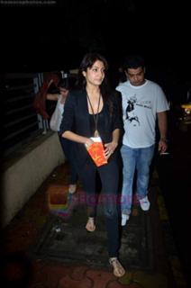 Anushka Sharma feet photo thumbnail