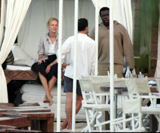 Uma Thurman feet photo thumbnail