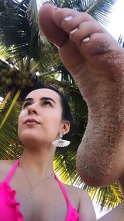 Alaine Crissiê feet photo thumbnail