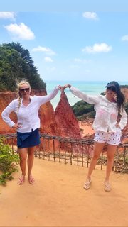 Alaine Crissiê feet photo thumbnail