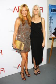 Cat Deeley feet photo thumbnail