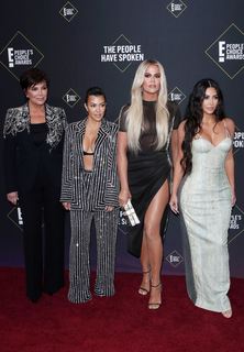 Khloé Kardashian feet photo thumbnail