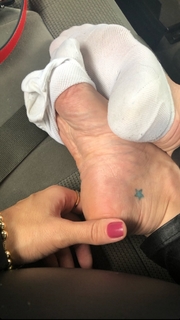 Franciely Freduzeski feet photo thumbnail