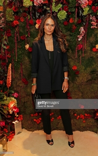 Jordana Brewster feet photo thumbnail