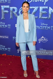 Jordana Brewster feet photo thumbnail