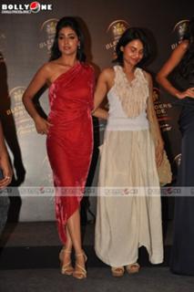 Shriya Saran feet photo thumbnail