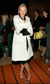 Uma Thurman feet photo thumbnail