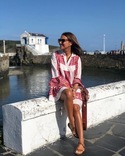 Paula Echevarría feet photo thumbnail