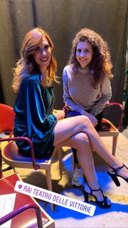 Veronica Maya feet photo thumbnail