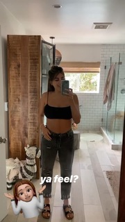 Daniella Monet feet photo thumbnail