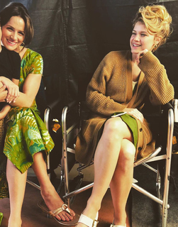 Shantel VanSanten feet photo thumbnail