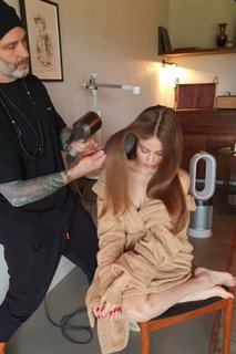 Xenia Tchoumitcheva feet photo thumbnail