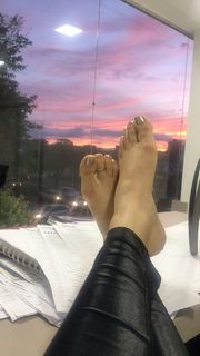 Alaine Crissiê feet photo thumbnail