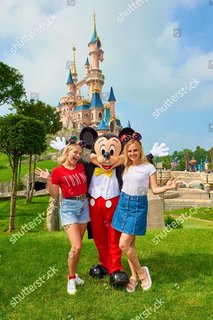 Tina O'Brien feet photo thumbnail