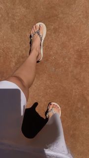Alaine Crissiê feet photo thumbnail
