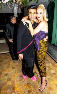 Katy Perry feet photo thumbnail