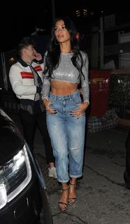 Nicole Scherzinger feet photo thumbnail