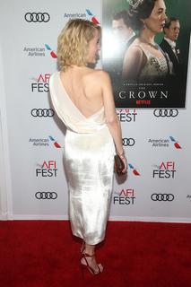 Gillian Anderson feet photo thumbnail