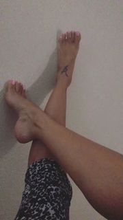 Vida Guerra feet photo thumbnail