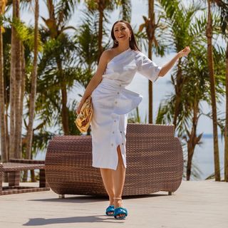 Sabrina Sato feet photo thumbnail