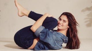 Sara Sampaio feet photo thumbnail
