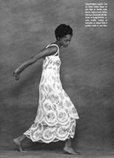 Tyra Banks feet photo thumbnail