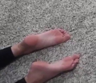 Brittney Smith feet photo thumbnail