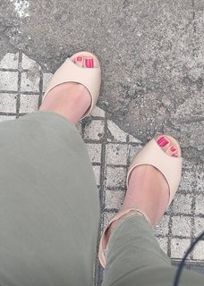 Isa Pes feet photo thumbnail