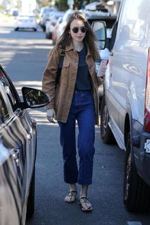 Lily Collins feet photo thumbnail