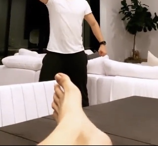 Amanda Cerny feet photo thumbnail