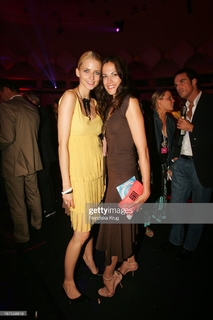 Bettina Zimmermann feet photo thumbnail