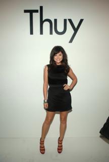 Tiffani Thiessen feet photo thumbnail