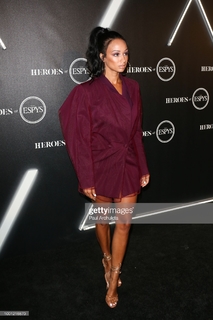 Draya Michele feet photo thumbnail