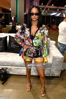 Draya Michele feet photo thumbnail
