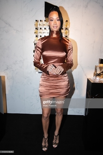 Draya Michele feet photo thumbnail