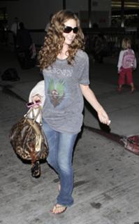 Denise Richards feet photo thumbnail