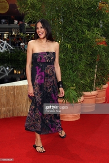 Bettina Zimmermann feet photo thumbnail