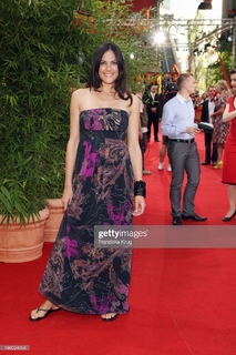 Bettina Zimmermann feet photo thumbnail