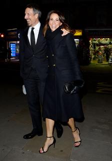 Andrea McLean feet photo thumbnail