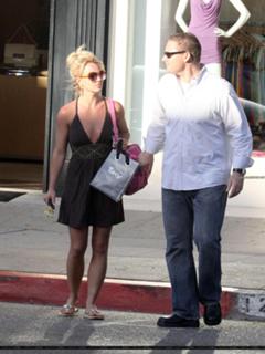 Britney Spears feet photo thumbnail