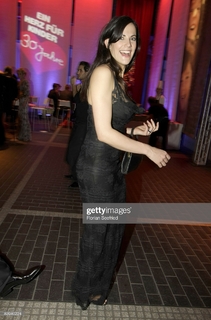 Bettina Zimmermann feet photo thumbnail