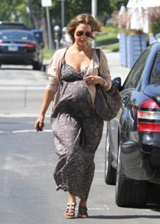 Jessica Alba feet photo thumbnail