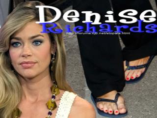 Denise Richards feet photo thumbnail