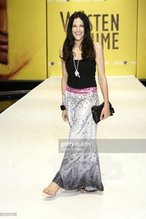 Bettina Zimmermann feet photo thumbnail